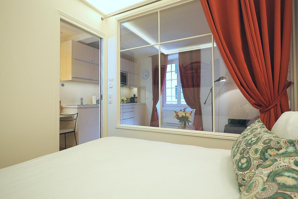 Louvre Opera Classic Chicsuites * Parijs